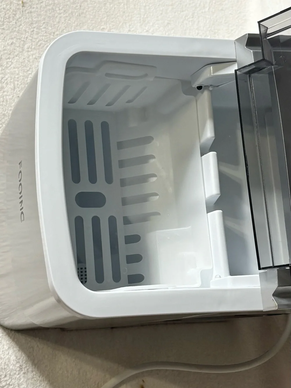 FOOING Countertop Ice Maker Machine Silver – Pre-Owned – Cosmetic Damage